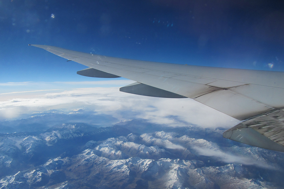 UK secures historic deal to combat global aviation emissions