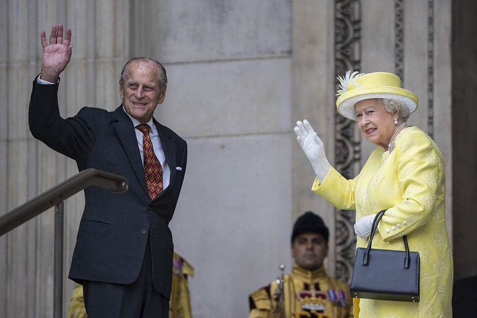 Armed Forces pay tribute to The Queen at 90th Birthday Thanksgiving Service