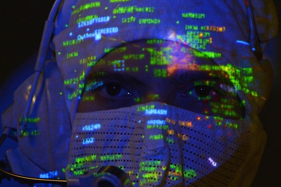 Accelerator webinar: revolutionise the human information relationship for Defence