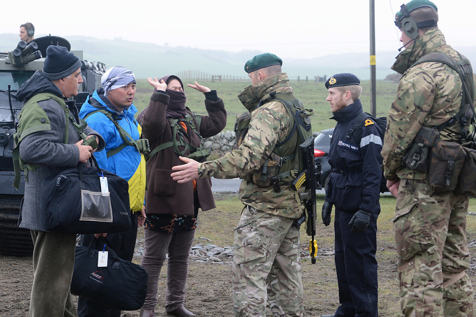Royal Navy evacuates refugees as part of Nato exercise