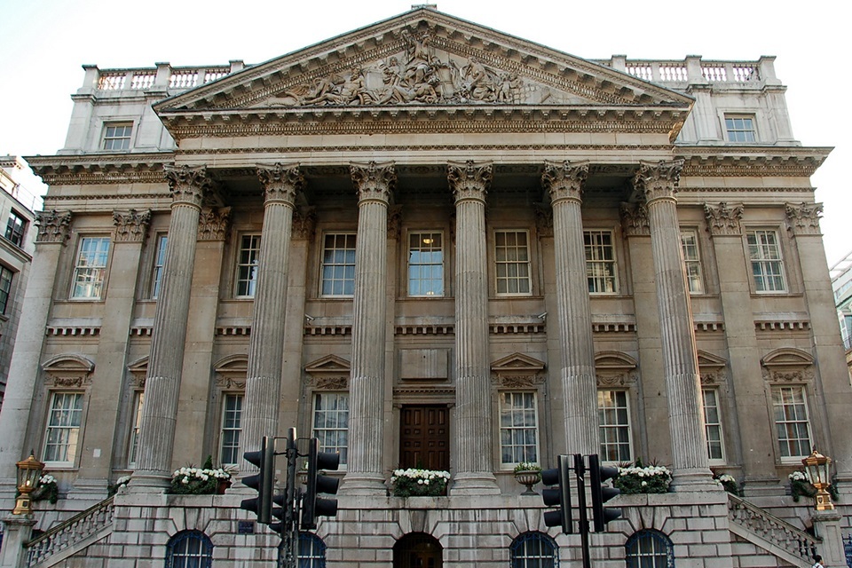 Chancellor uses Mansion House speech to set out bank recovery plan