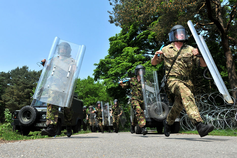 Irish Guards prepare for contingency role