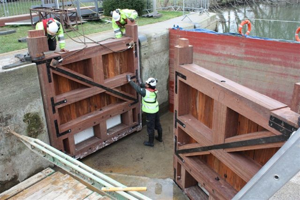River Thames boaters to carry on cruising thanks to £1 million investment from Environment Agency