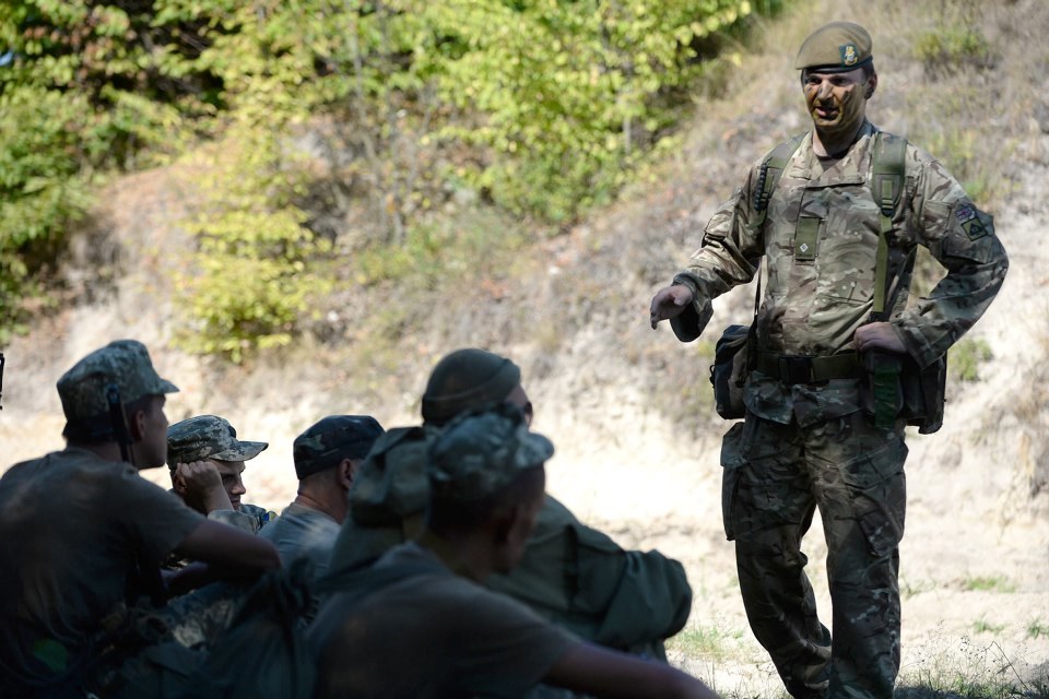 UK beats target for training Ukrainian Armed Forces - GOV.UK