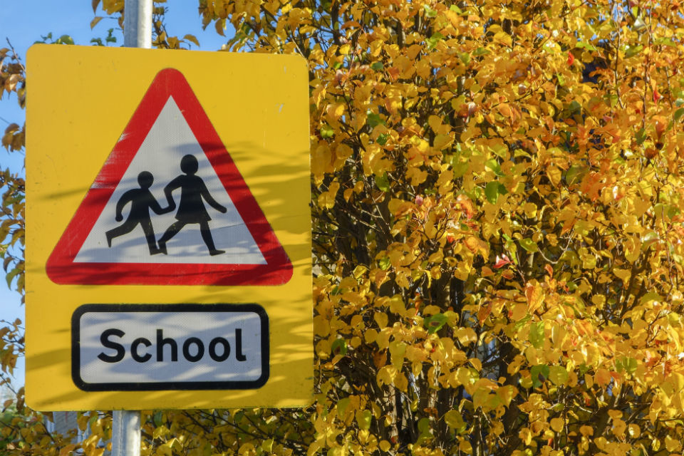 Safer and more efficient school transport: apply for funding