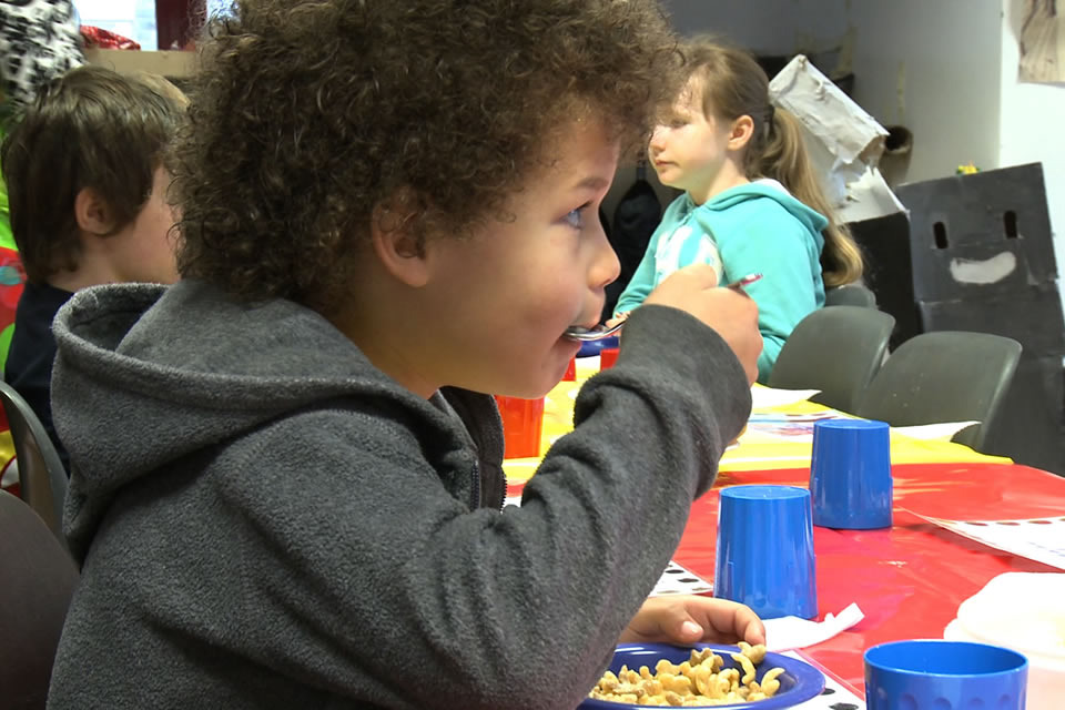Plan to increase take up of school dinners launched