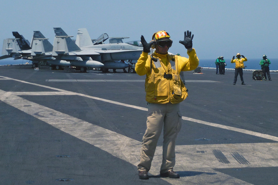 Royal Navy personnel qualify in US Navy roles