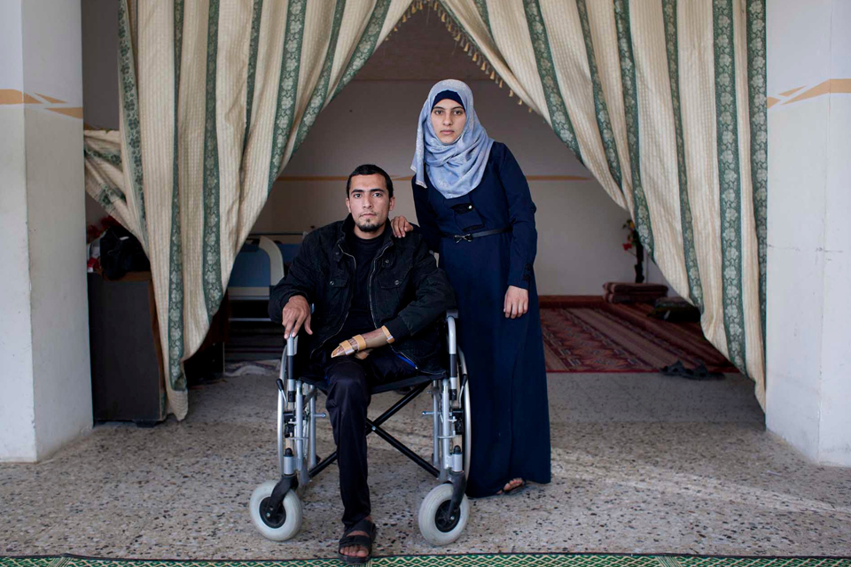 Abdullah and his fiancée at home in Gaza, 4 months after his operation. Picture: Abbie Trayler-Smith/Panos for DFID