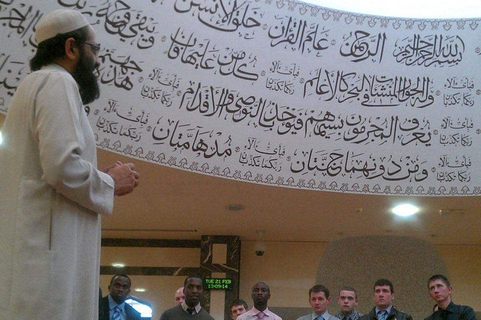 Royal Welsh soldiers visit mosque ahead of Helmand deployment