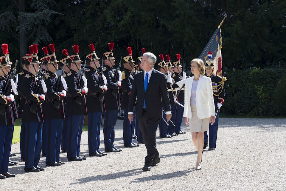 UK agrees new military training programme with France