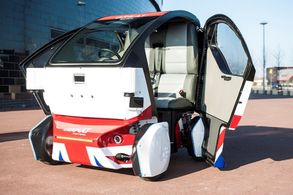 Driverless cars: a green light for road tests