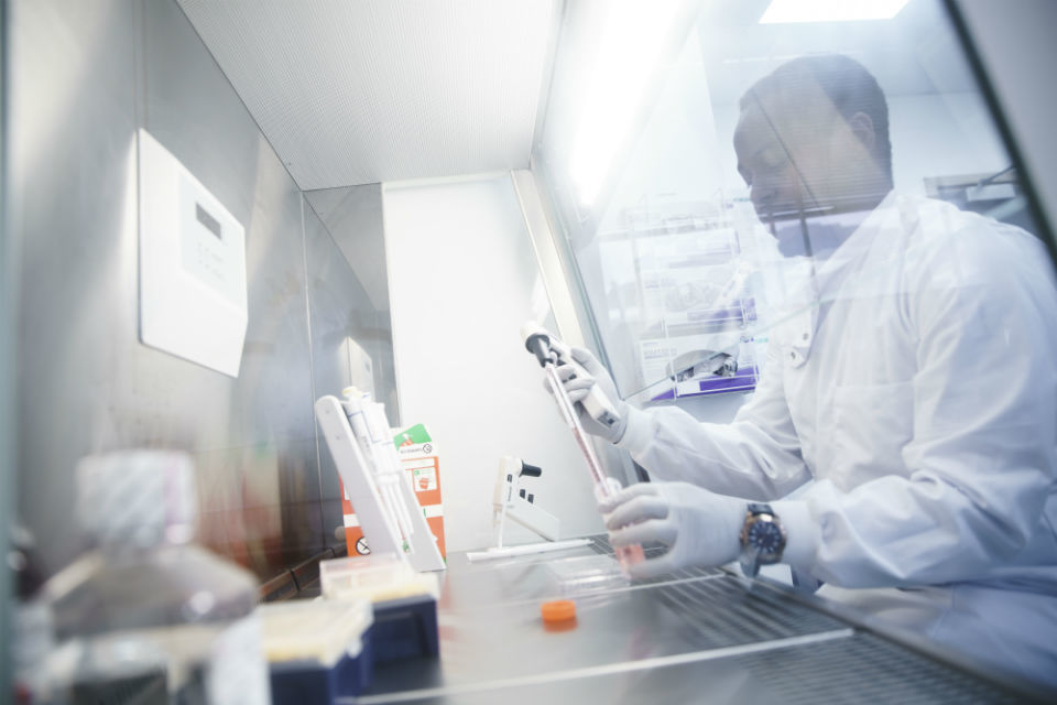 ‘Living medicine’ cancer therapy starts clinical trials
