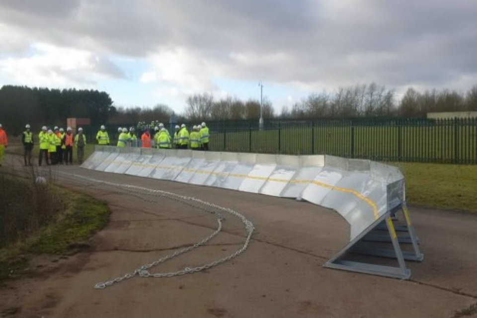 Exercise tests new temporary flood defences in the West Midlands