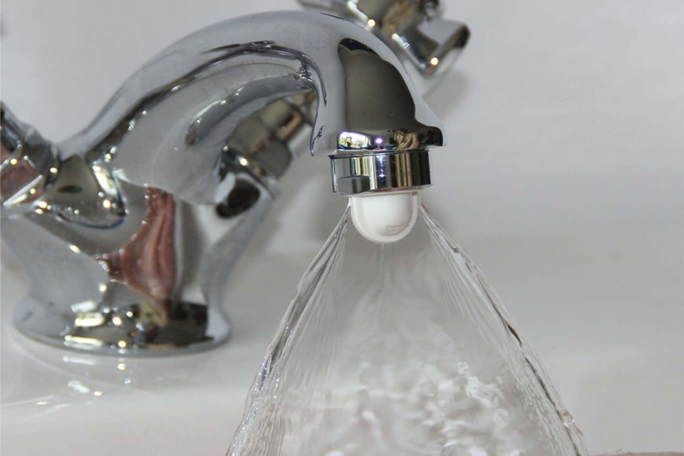 Waterblade: energy saving adapter for taps wins Ecobuild award