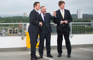 David Cameron, Danny Alexander and Gordon Matheson look out over the Glasgow skyline.