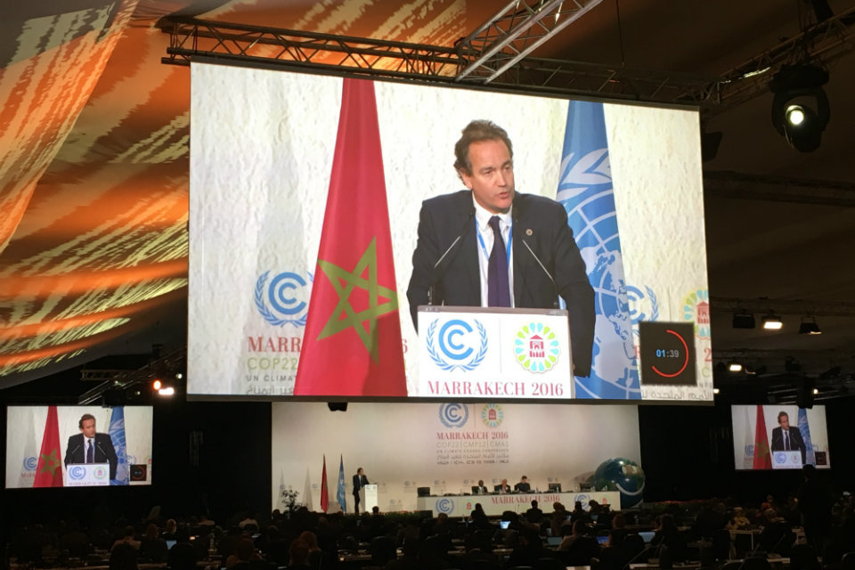 UK ratifies the Paris Agreement