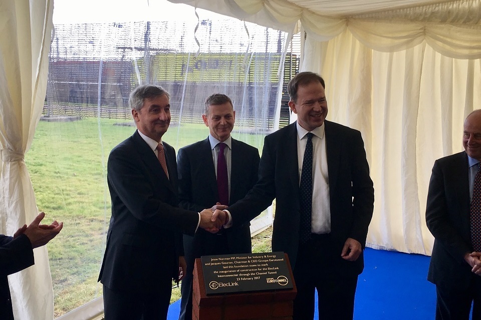 New electricity connection to France gets go-ahead