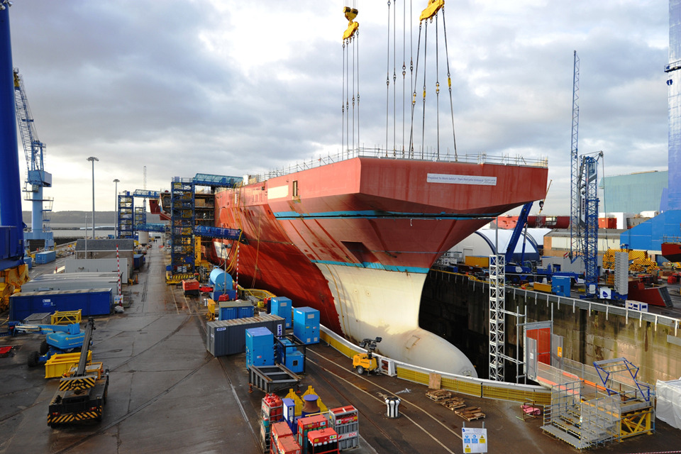 New bow fitted to Queen Elizabeth carrier