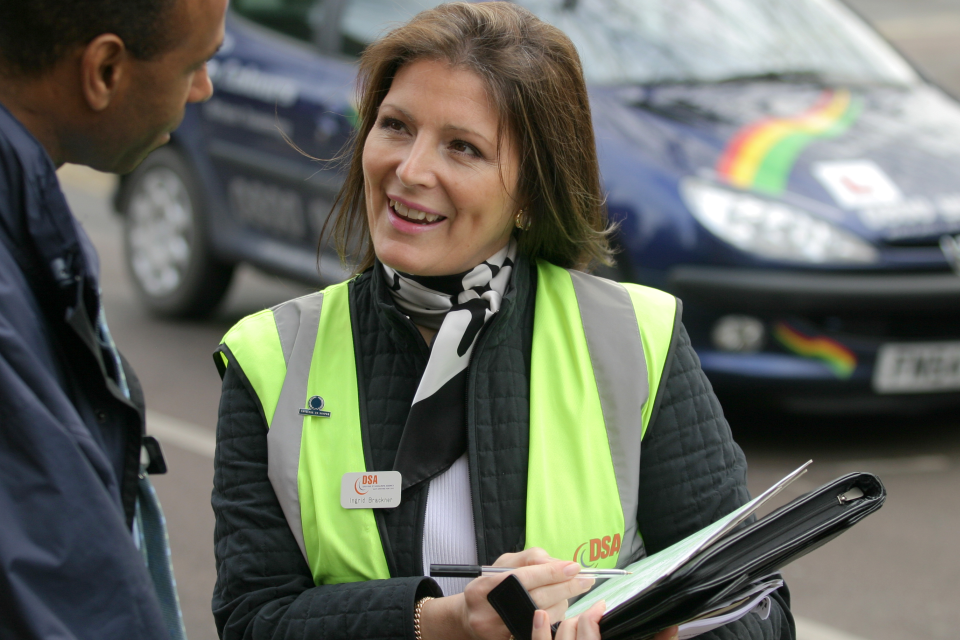 Driving examiner strike: candidates urged to attend tests - GOV.UK