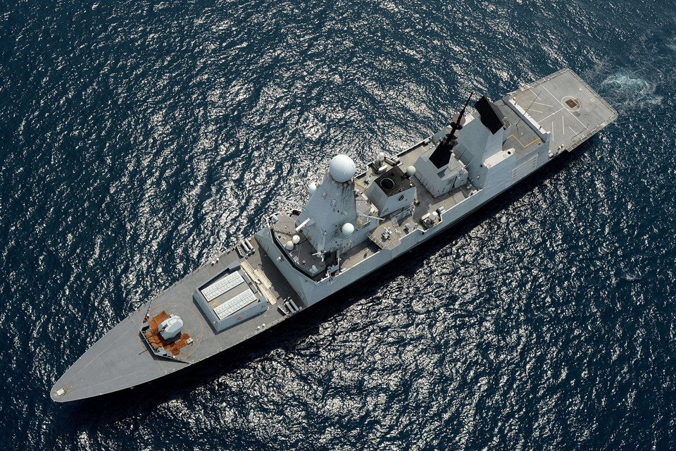 Royal Navy warship heads to Philippines