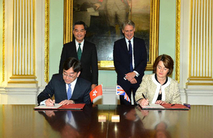 UK and Hong Kong sign MOU on health co-operation