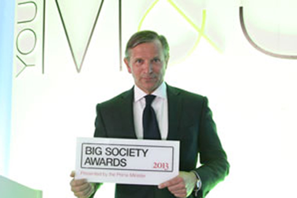 'Shwopping' scheme wins Big Society Award