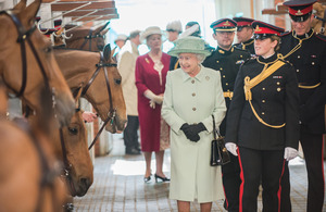 Her Majesty visiting the King's Troop Royal Horse Artillery stables at Woolwich Barracks [Picture: Sergeant Adrian Harlen, Crown copyright]