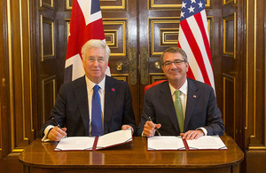 Defence Secretary Sir Michael Fallon with US Defense Secretary Ash Carter. Crown Copyright.