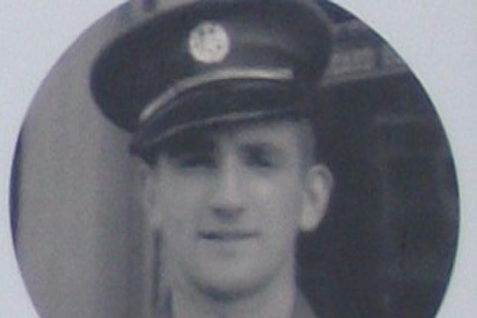 MOD in search for family of WWII RAF Airman from Wales