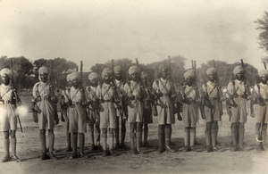 soldiers at Neuve Chapelle