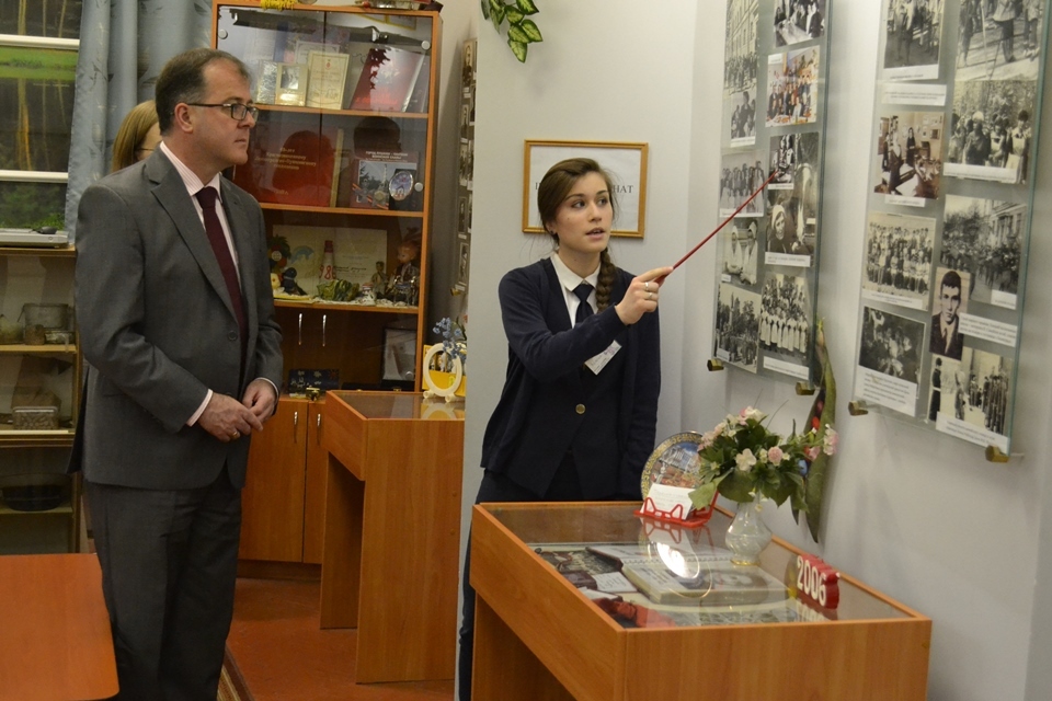 Russian schools remember our shared history during World War II - GOV.UK