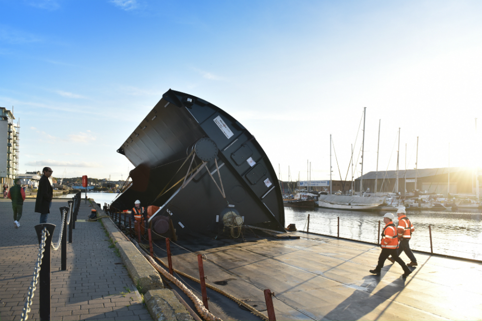 Tidal flood barrier gate arrives in Ipswich