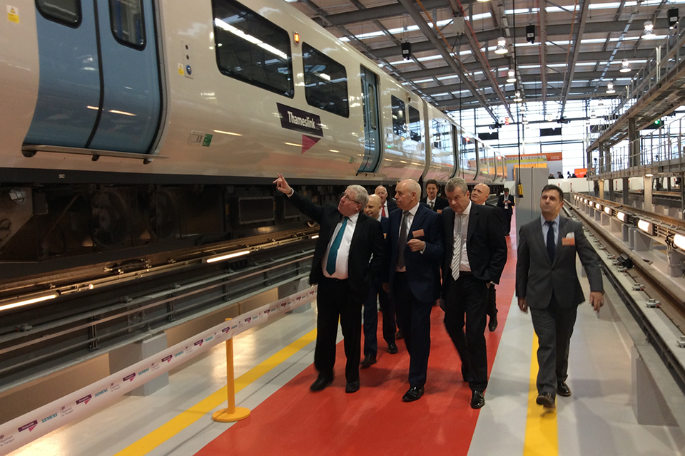 Transport Secretary unveils state of the art Thameslink train facility