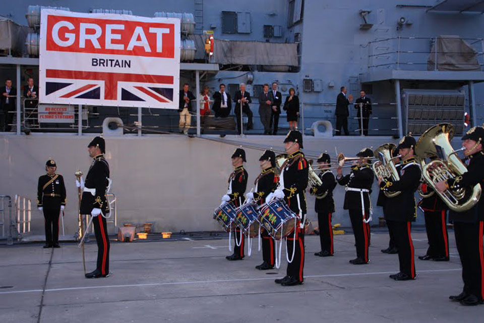 HMS Argyll champions British industry in Hamburg