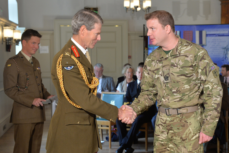Lieutenant General Adrian Bradshaw with Warrant Officer Class 1 Andy Peat