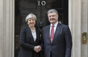 Prime Minister Theresa May shaking hands with Ukrainian President Poroshenko outside 10 Downing Street.