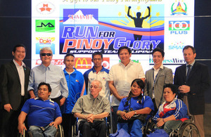 British Embassy Chargé d’ Affaires Trevor Lewis with the Filipino Paralympians