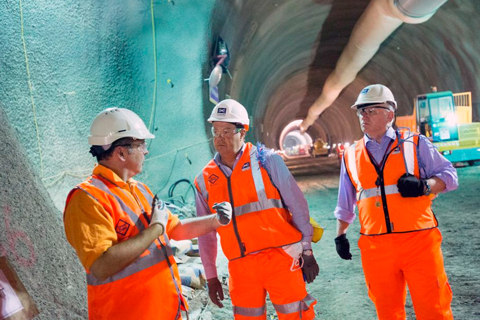 Transport Minister Stephen Hammond visits Crossrail’s Whitechapel station