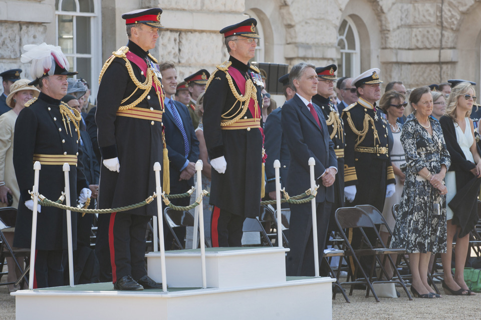 Outgoing Chief of the Defence Staff honoured at farewell ceremony