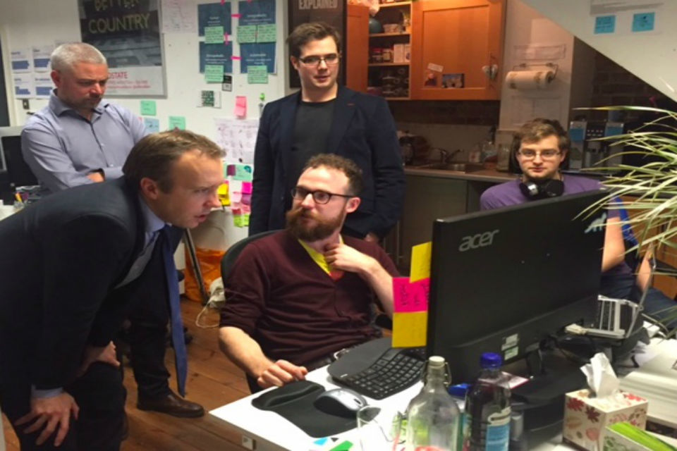 Small business benefited from £12.1 billion in government spending in 2014 to 2015