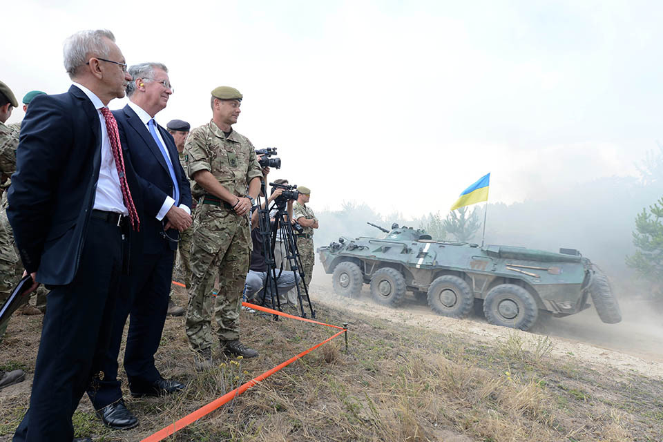 Defence Secretary announces further training for Ukraine