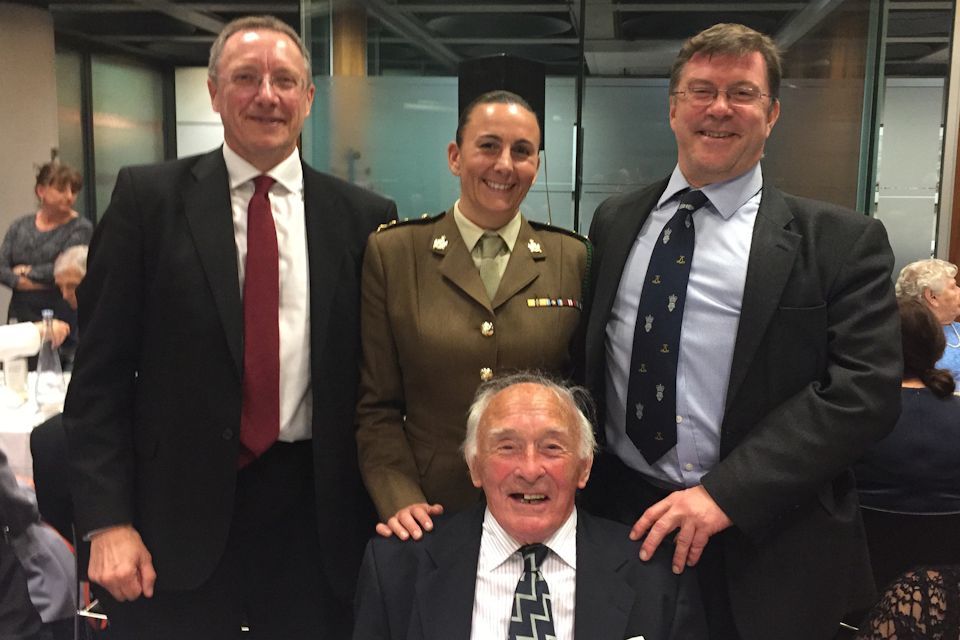 Veterans enjoy supper at Lloyd’s
