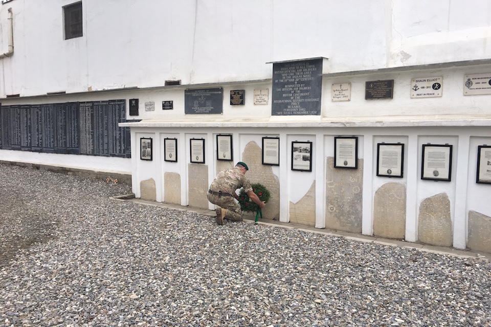 General Messenger lays a wreath at the Graves of the Fallen in Kabul