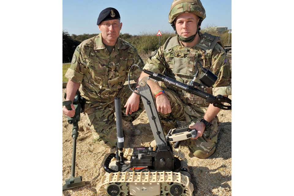 Navy bomb disposal experts are Helmand bound