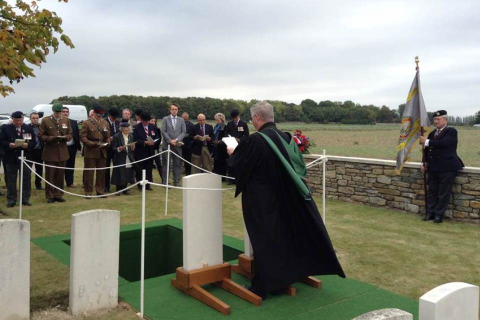 Two unknown soldiers from World War 1 honoured as they are finally laid to rest