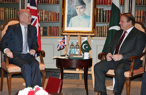 Foreign Secretary William Hague meeting Pakistan Prime Minister Nawaz Sharif