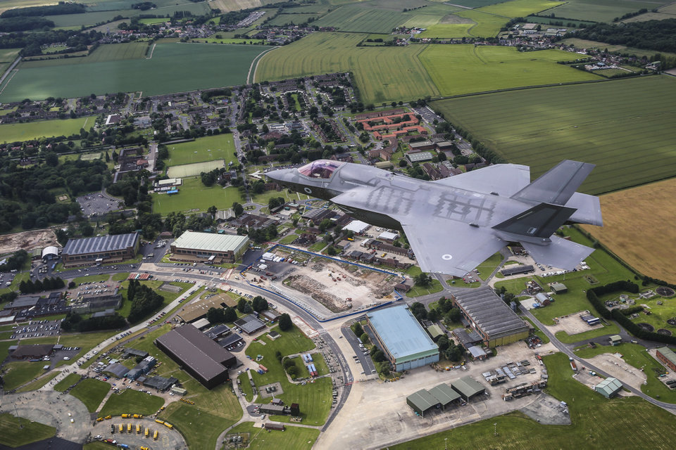 £135M infrastructure contract marks milestone in UK F35 programme