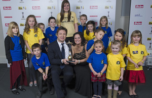 Jamie Oliver with Nikki Scott and children