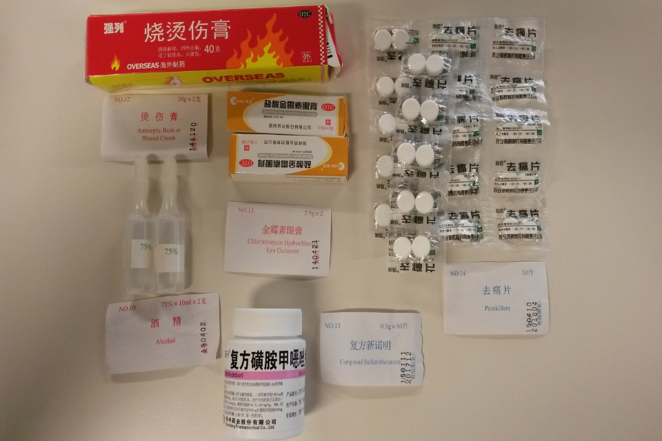 Warning on liferafts containing unauthorised medical kits