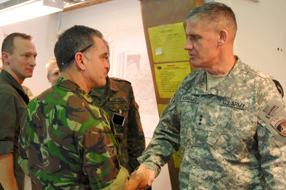 Lieutenant Colonel Gavin O'Keeffe, Chief of Operations at the Combined Joint Operations Centre, meets Lieutenant General David Rodriguez, Commander ISAF Joint Command
